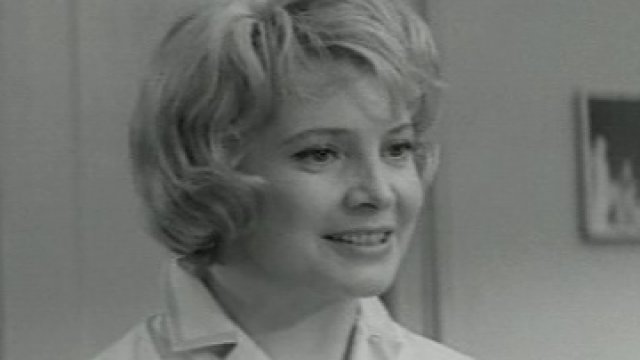 Фильм «Старшая сестра» 1966: актеры, время выхода и описание на Первом ...