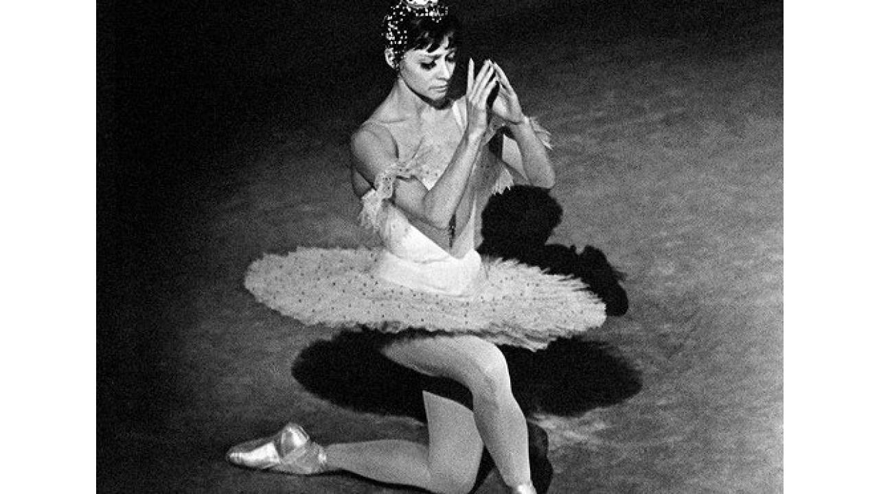Екатерина Максимова, блестящая балерина с прекрасной фигурой