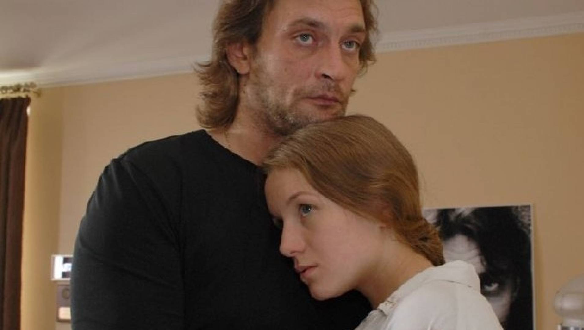 Полина Филоненко Переодевается – Любовь Без Правил (2010)